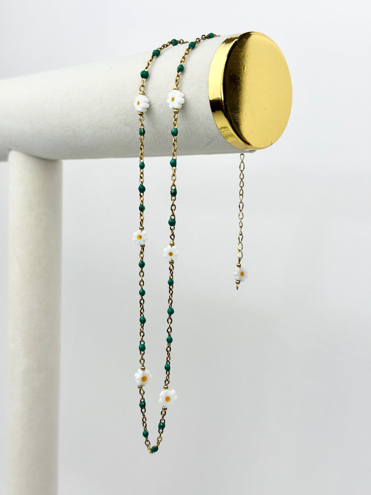 Daisy Vine Necklace