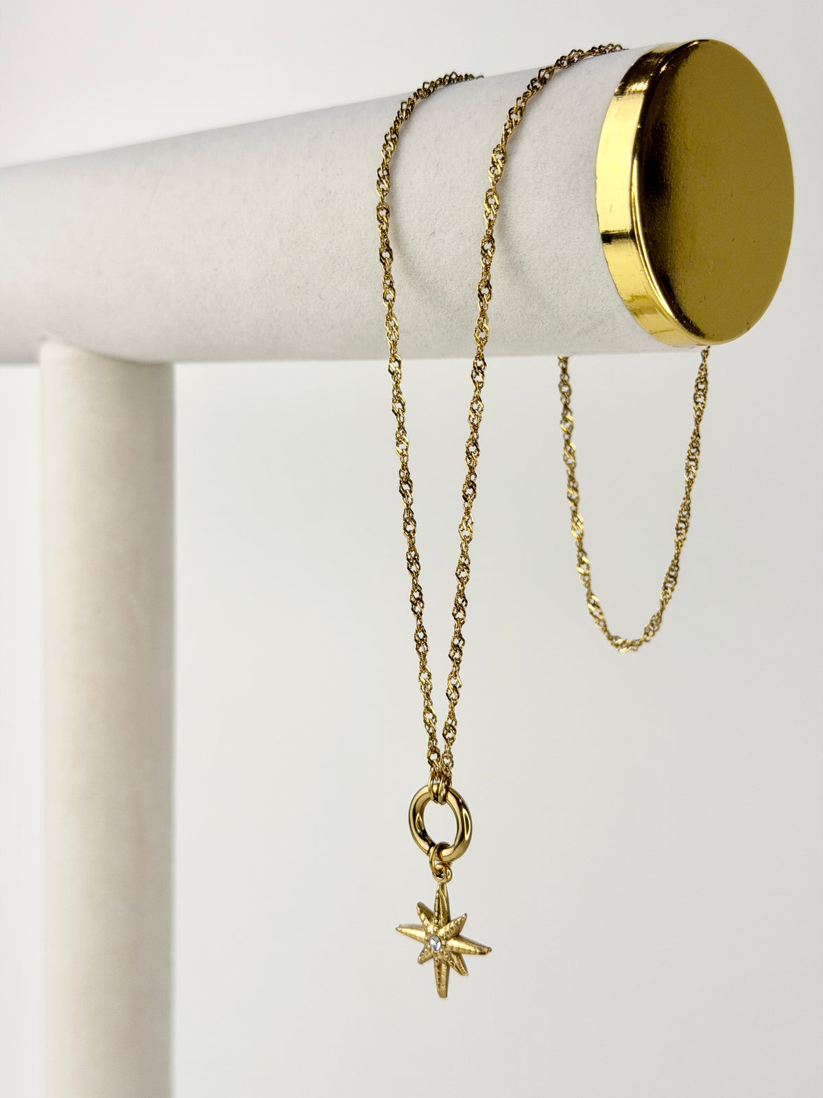 Everyday Singapore Charm Chain